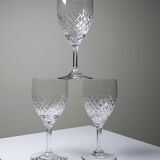 Set of three fine crystal port or aperitif glasses, Saint-Louis style.