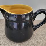 Old navy and yellow pitcher