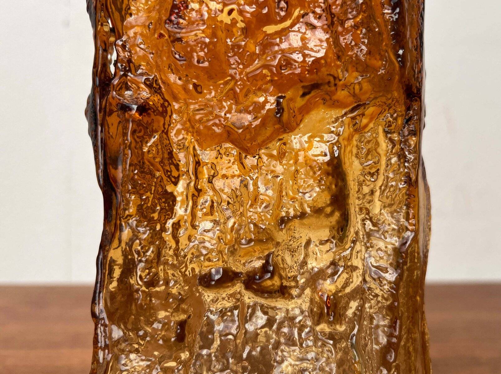 Mid-century modern glass vase by Kai Blomqvist for Kumela, Finland, 1960s.