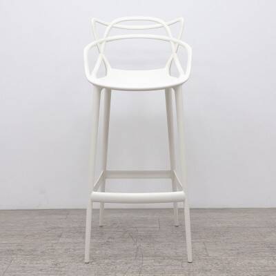 Refurbished KARTELL Masters Stool White
