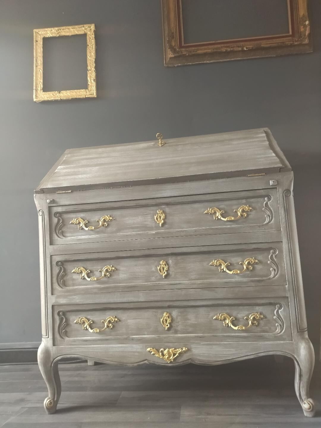 Louis XV style skate secretary
