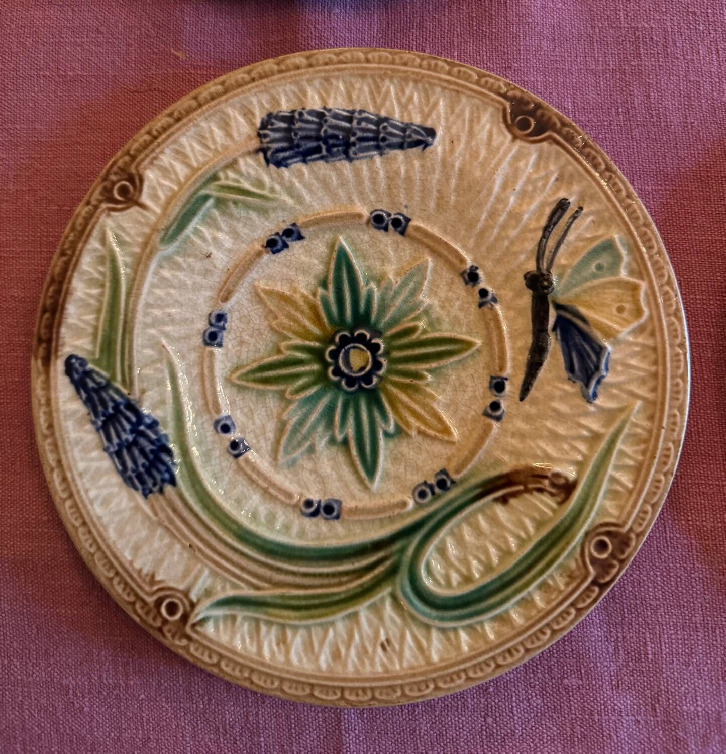 Set of 10 late 19th century dessert plates in barbotine, Wasmuel