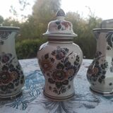 hand made Delft polychrome vase set