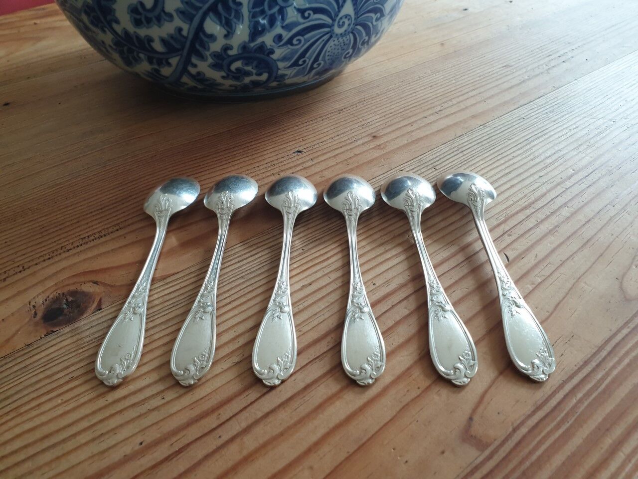 Small old silver metal spoons