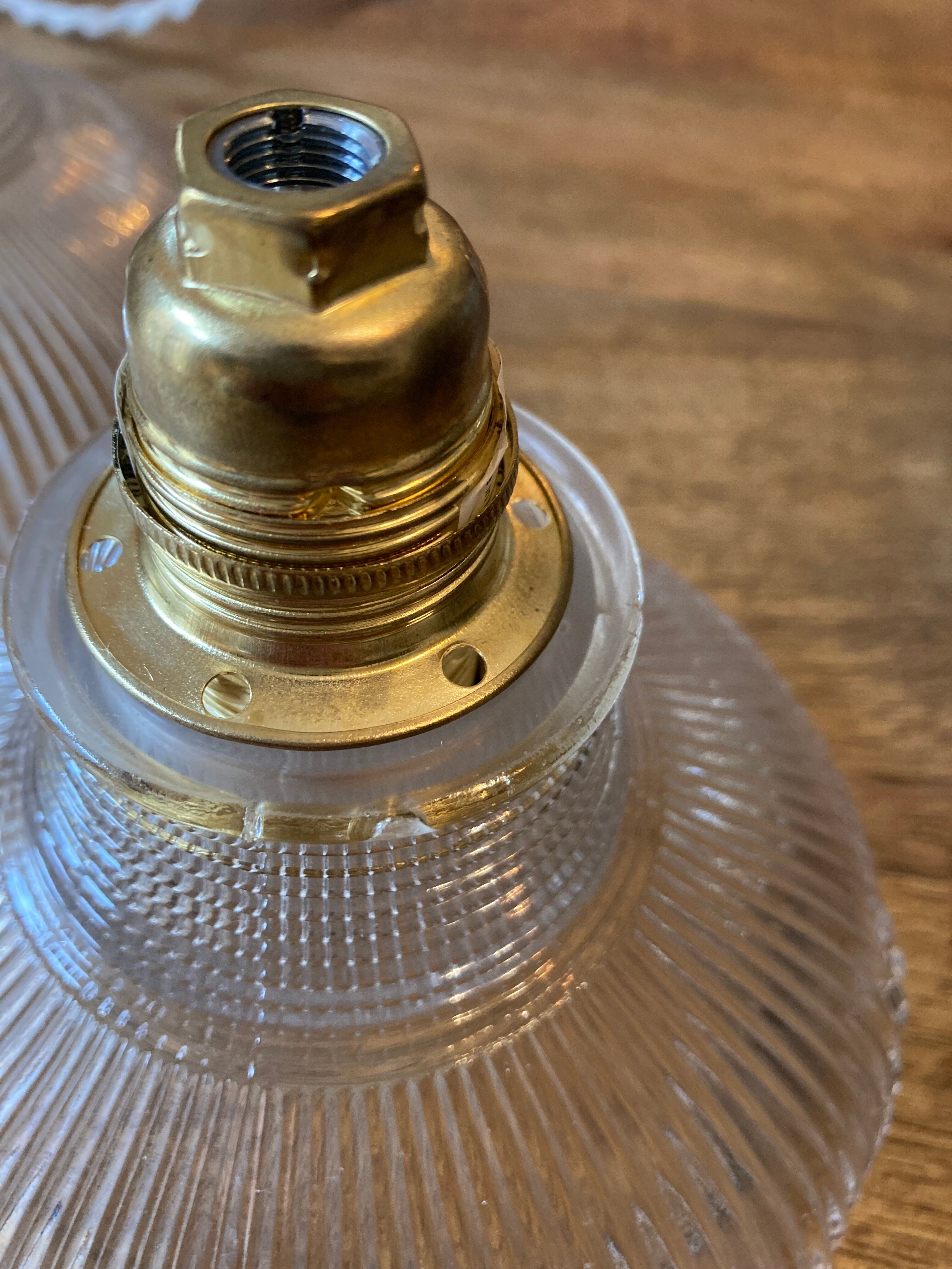 Pairs of walking suspensions striated globes