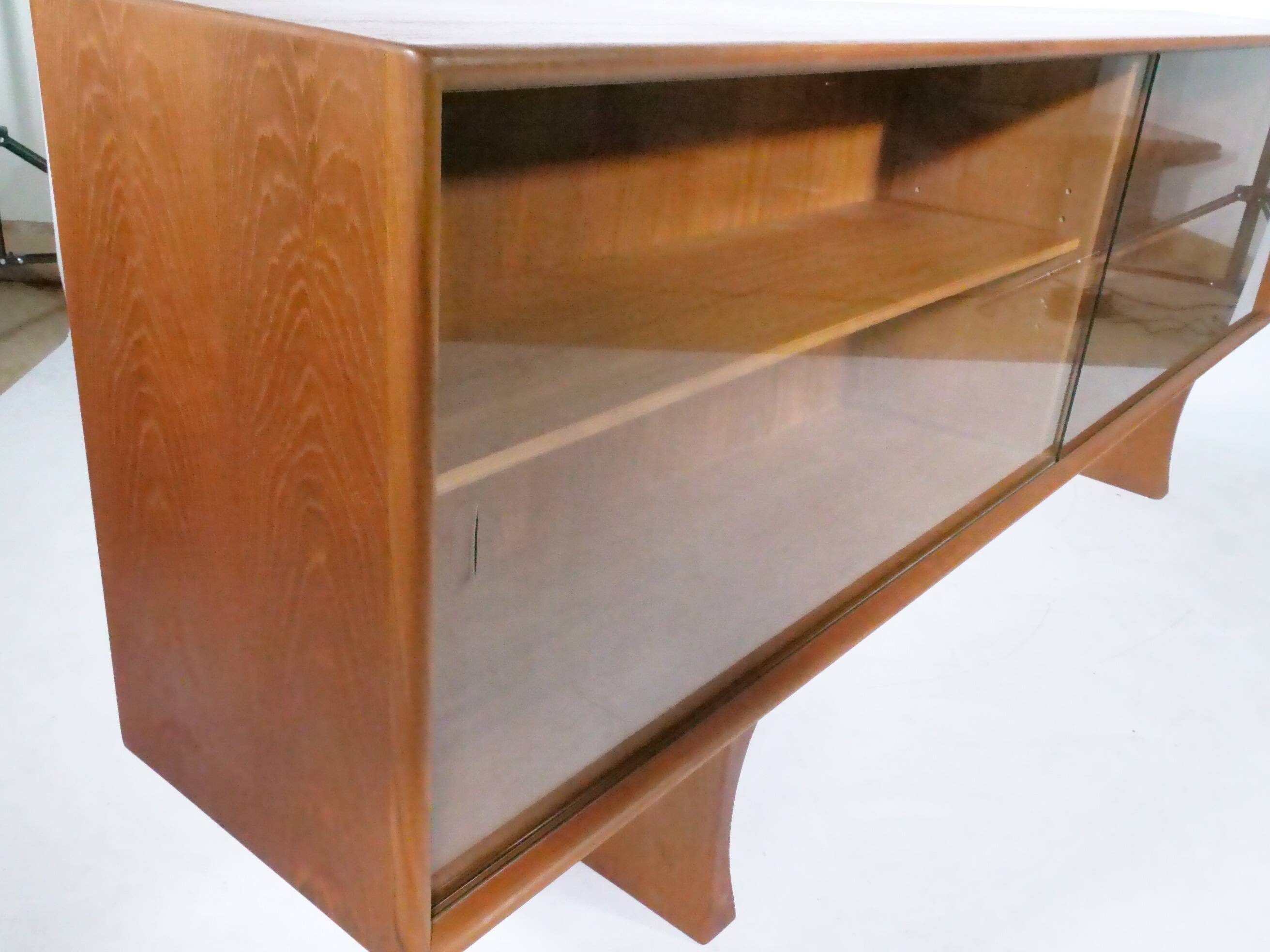Buffet en teck design danois, vitrine, commode Arne Vodder, années 1960