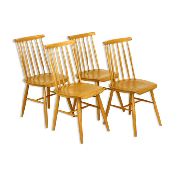 Set de 4 chaises "Pinnstol" en hêtre Suède 1960