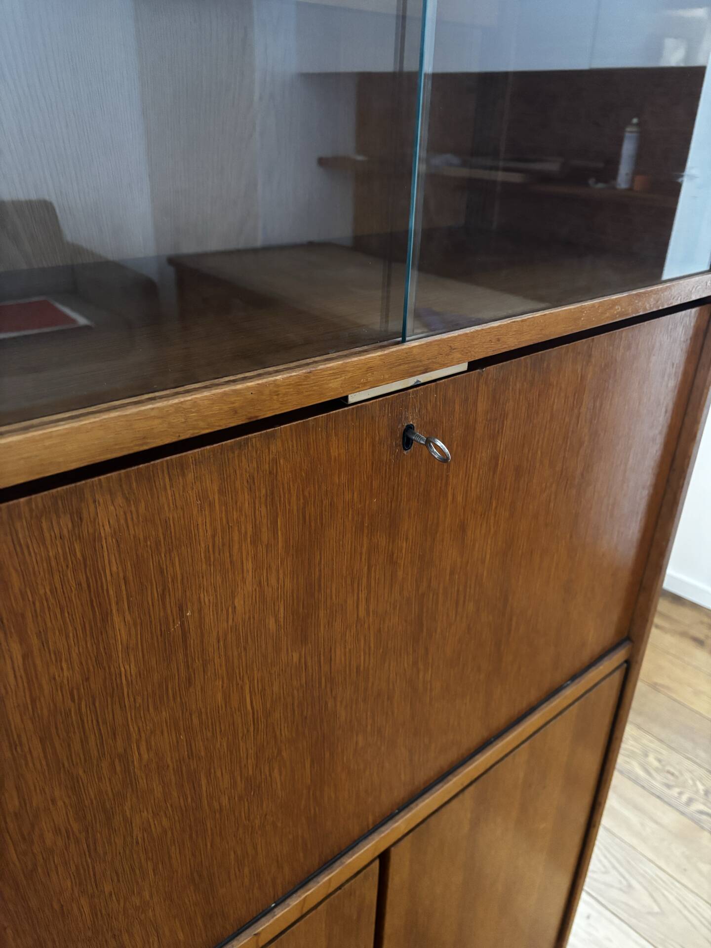 Desk / Secretary in wood from the 60s-70s