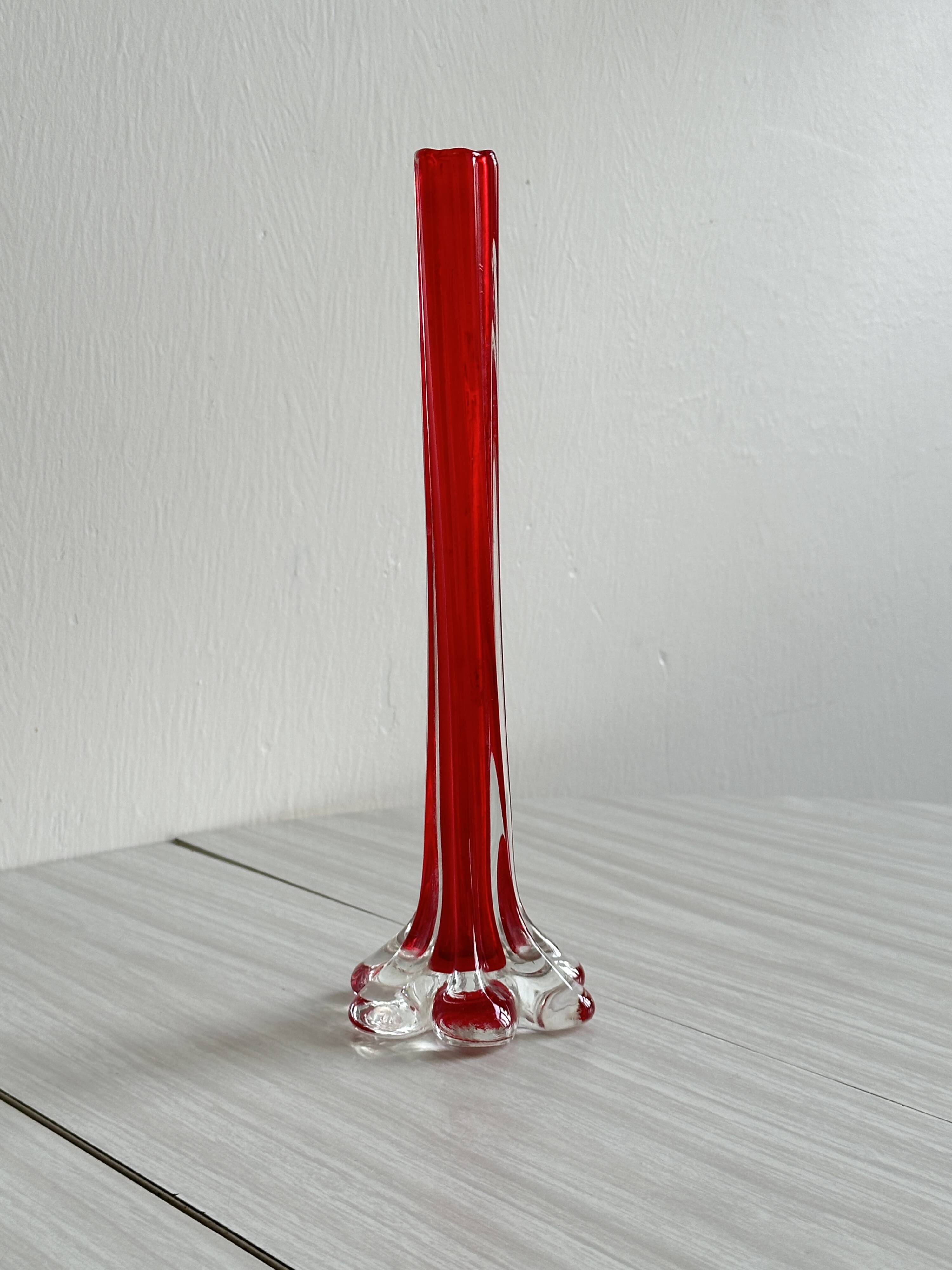 Red glass soliflore vase.