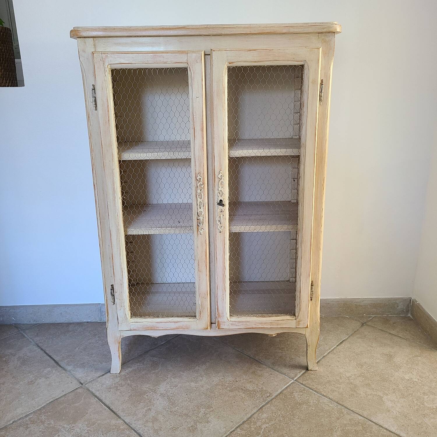 cabinet Parisian fence