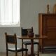 Début du 19e siècle, table d'appoint suédoise ancienne à plateau basculant en bois de ronce