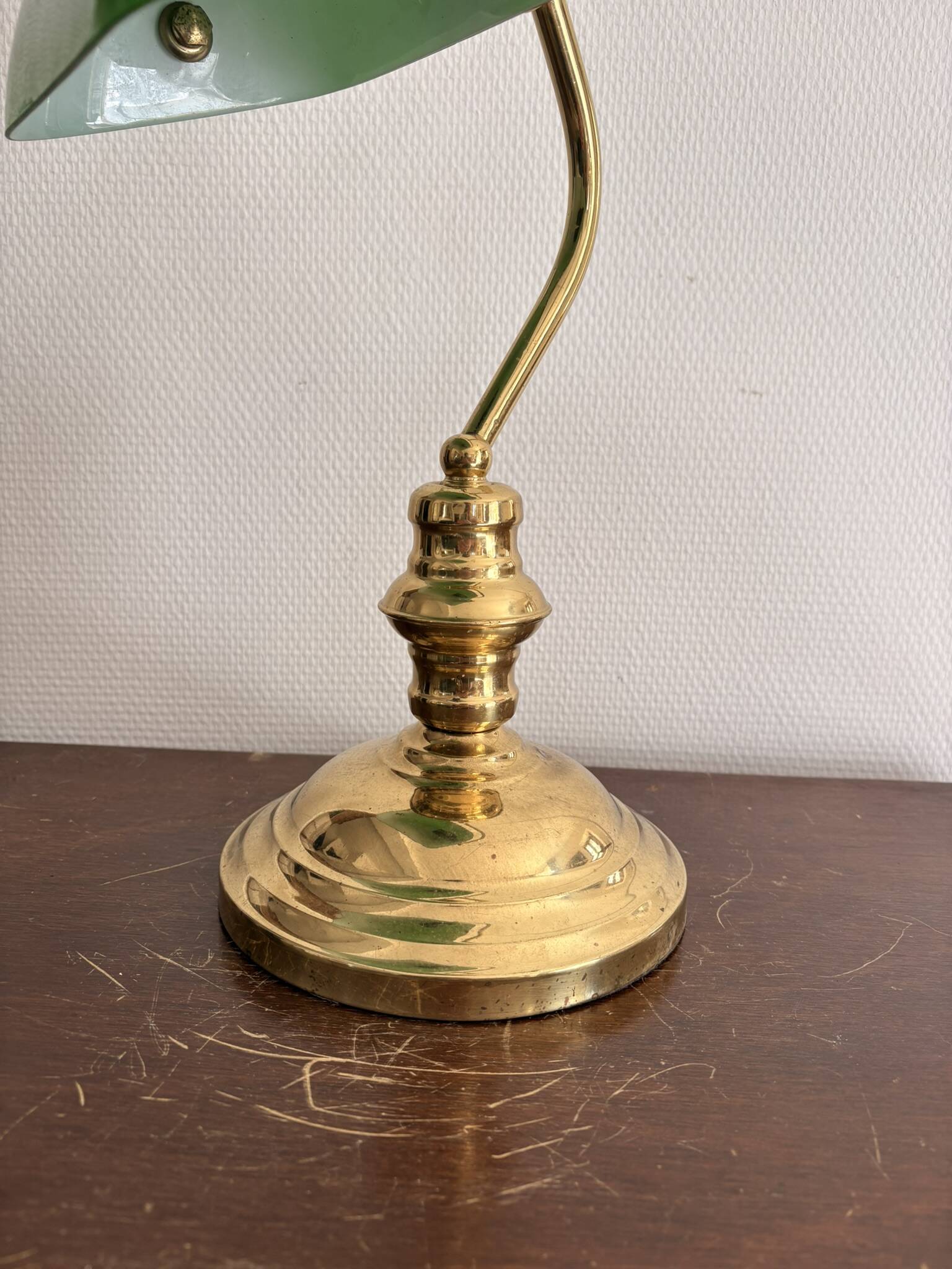 Ancien Lampe Notaire Banquier Bureau Opaline Vert Laiton Doré