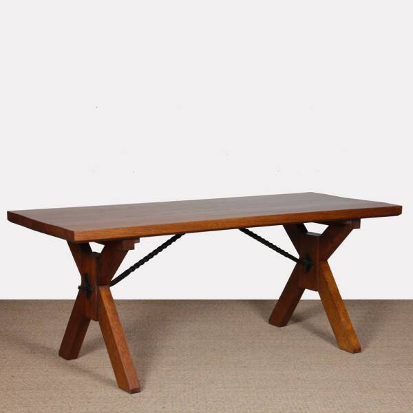Table de repas en chêne massif, travail français, 1960