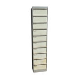 Column with valves.