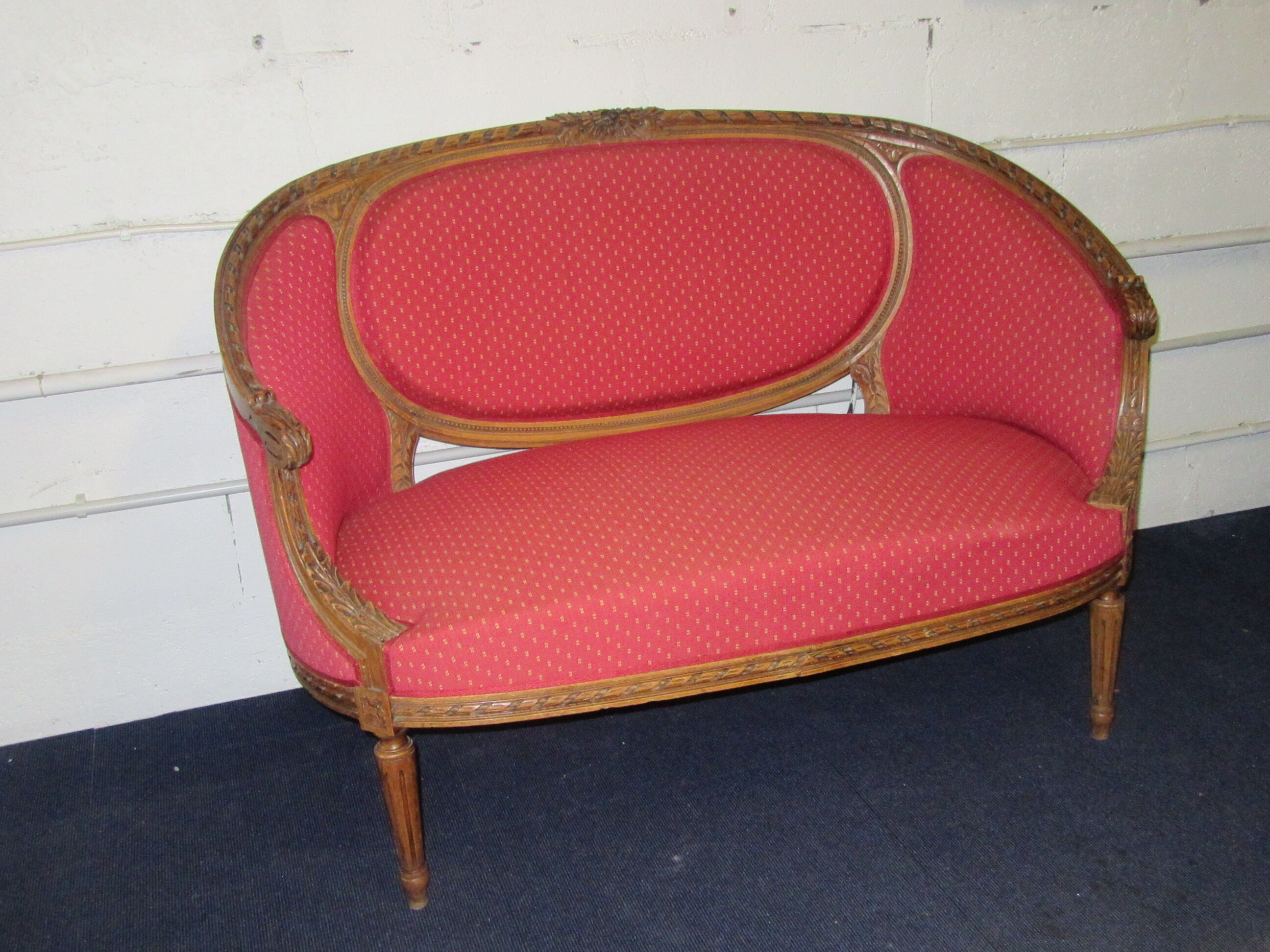 sofa style louis xvi th model medallion basket
