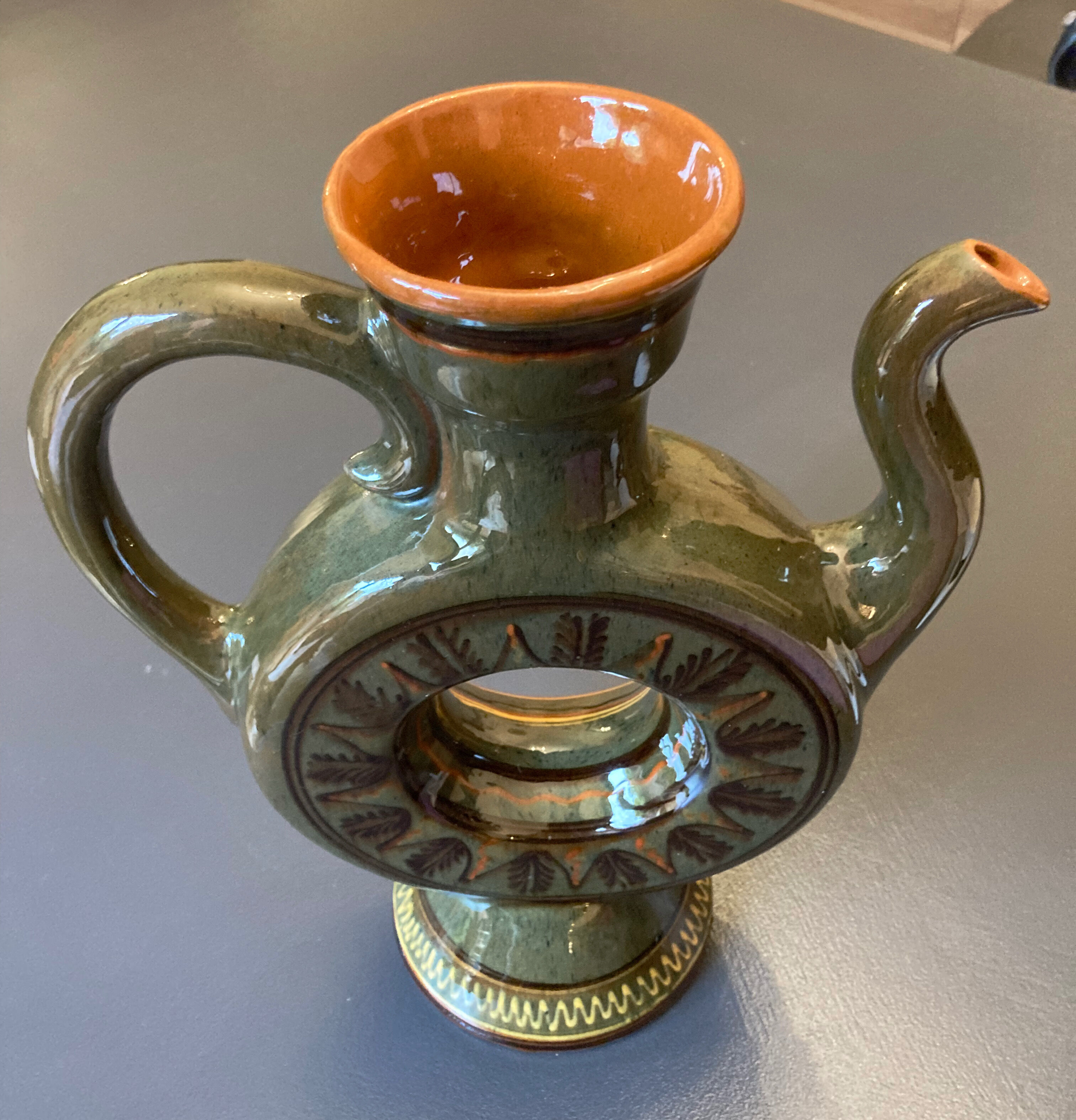 Earthenware ring coffee maker