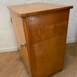 Storage cabinet