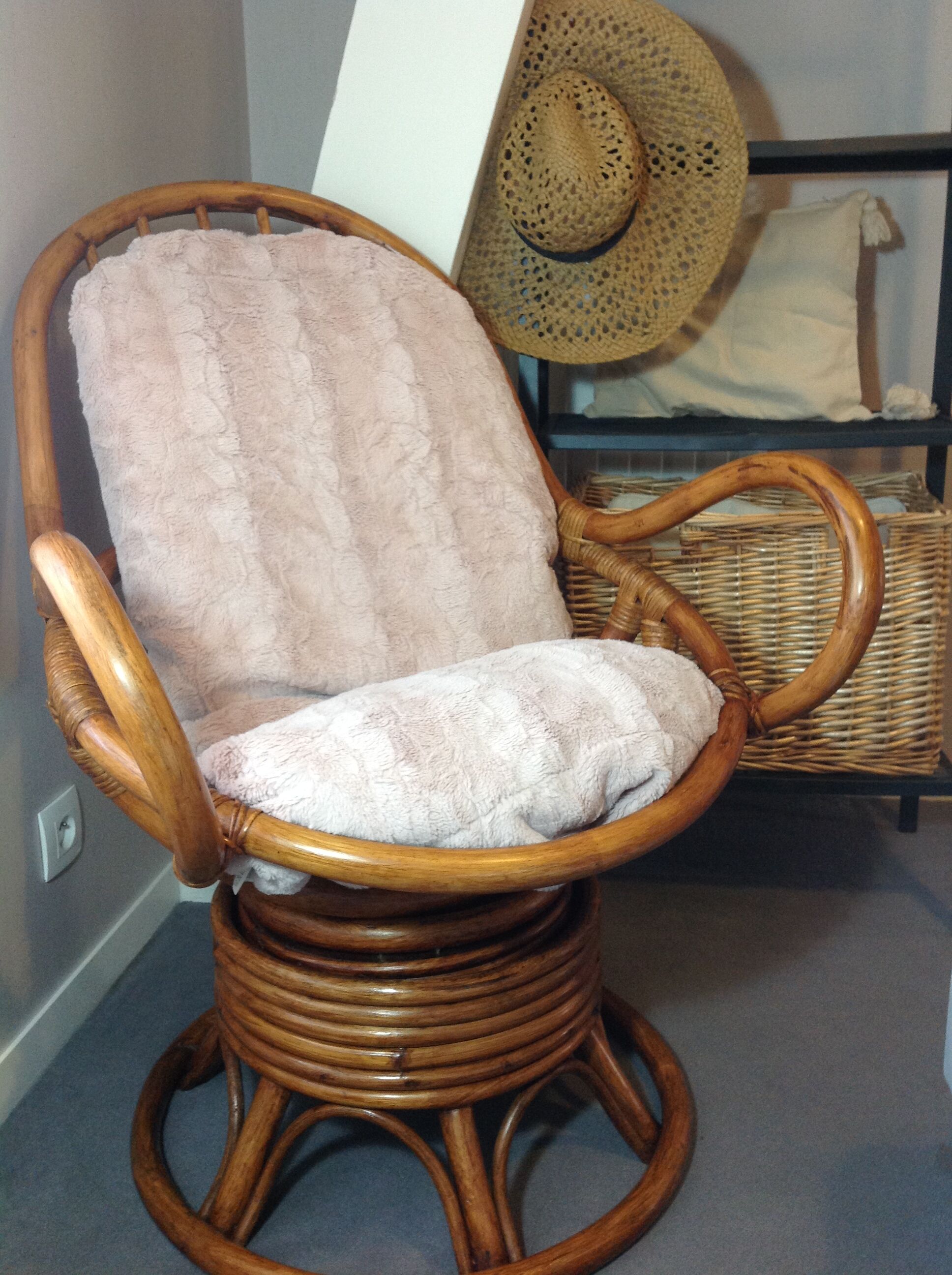 Fauteuil pivotant rotin bambou vintage