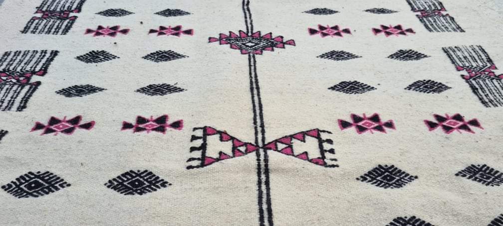 Hand-made black and pink white wool rug  210x105cm