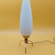 Lampe tripode laiton et opaline année 60