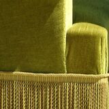 Paire de fauteuils crapauds en velours vert