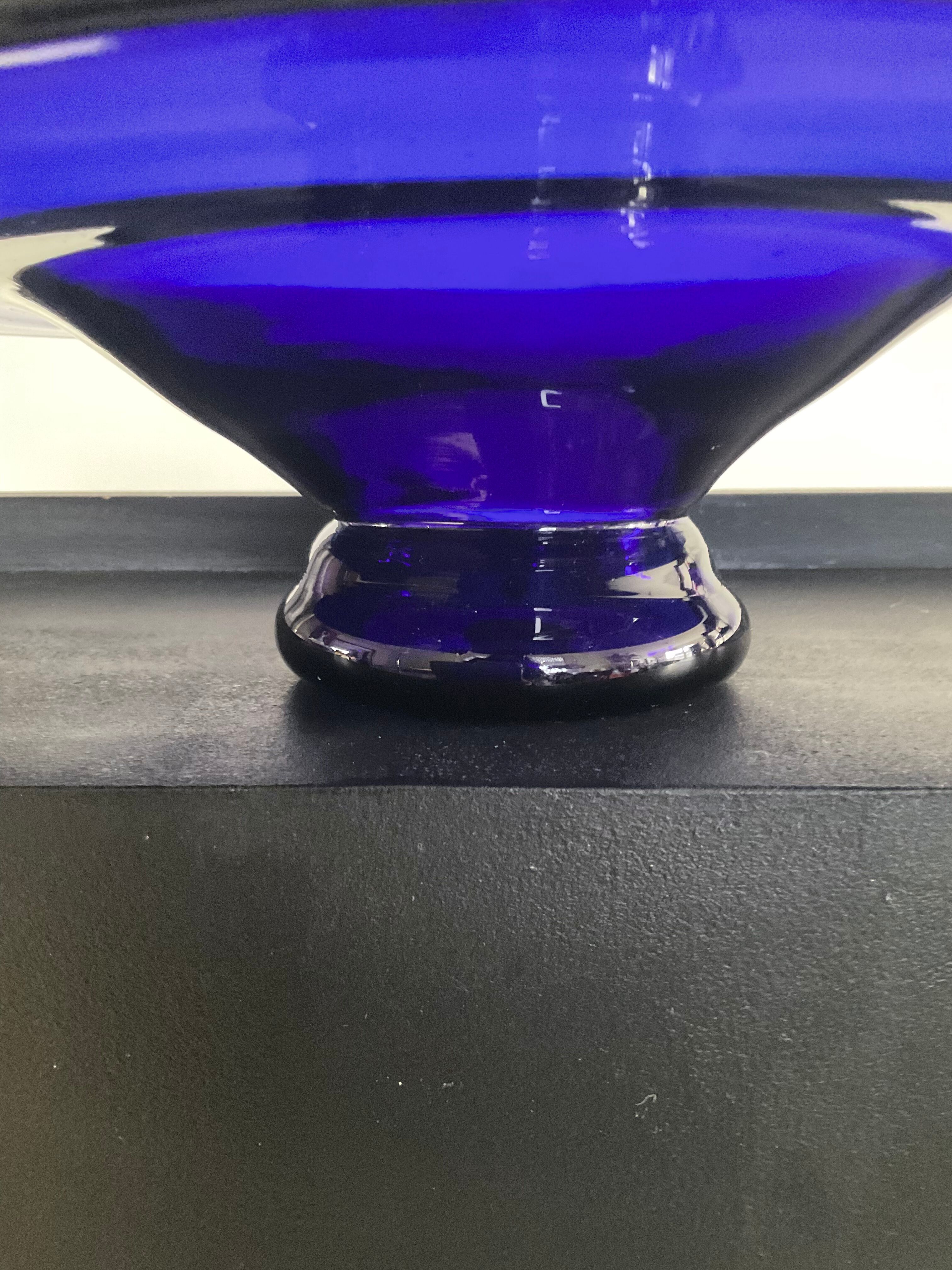 Empty pocket vintage cut in blue glass paste