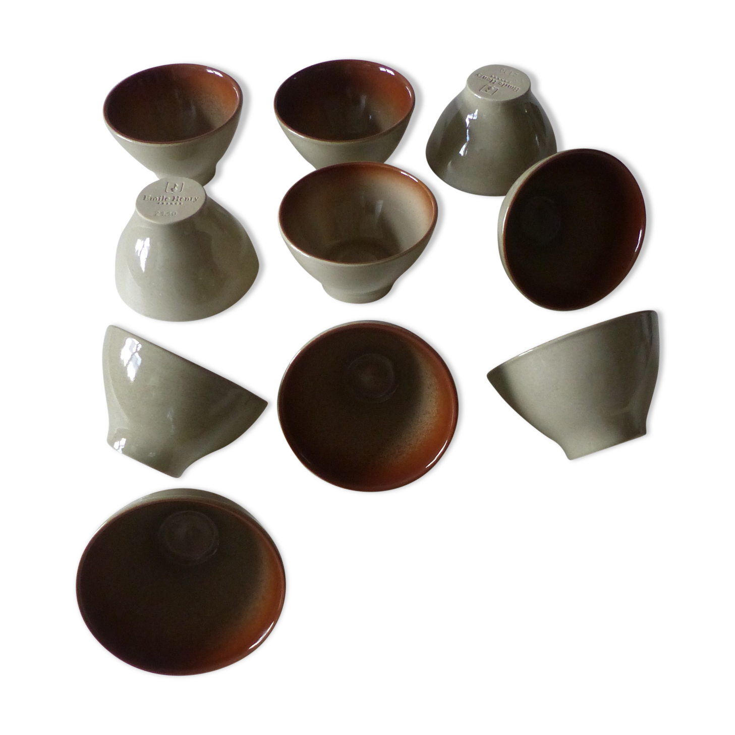 10 terracotta ramekins