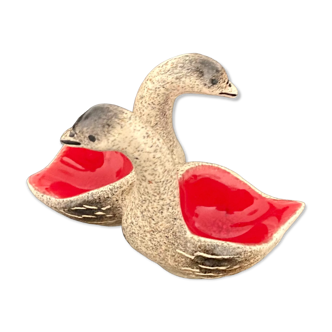 Duo goose-shaped goose and pepper shaker in ceramic