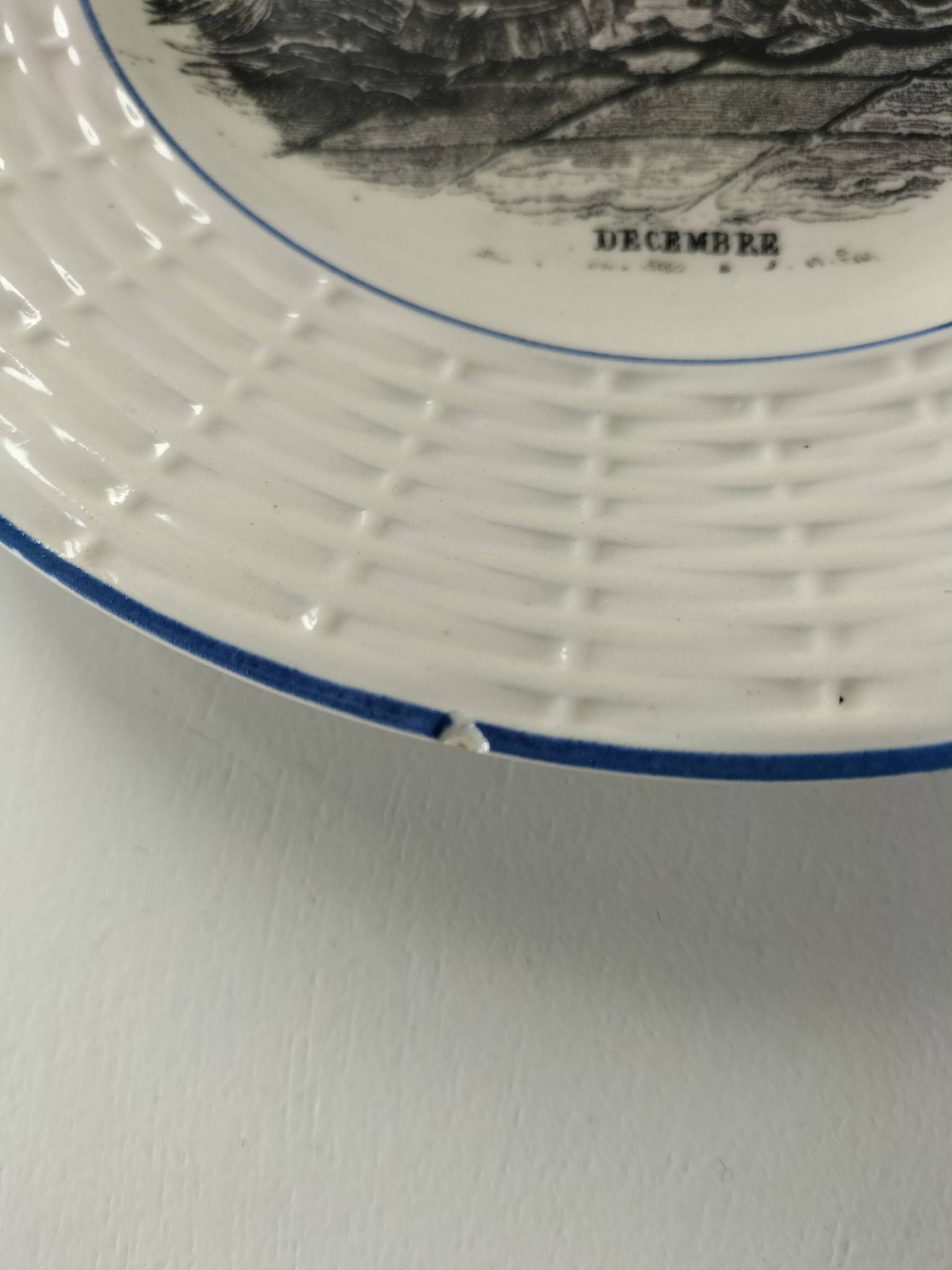 Complete set of 12 plates Digoin Sarreguemines – The 12 months (1900-1920)