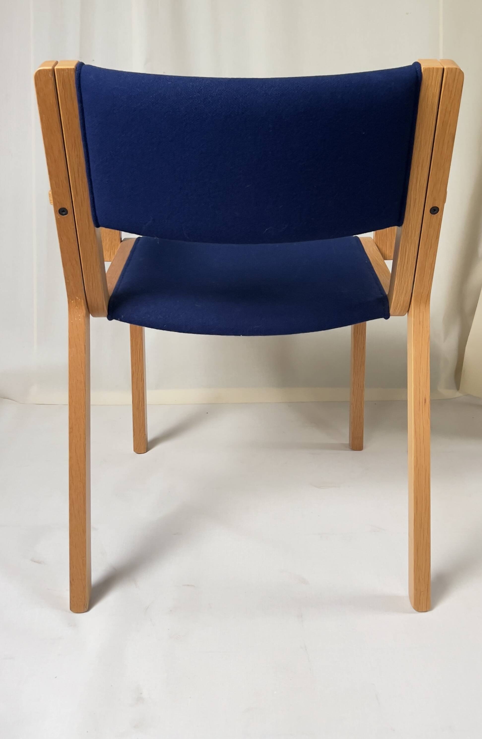 Chaises Mid-Century bleues Magnus Olesen