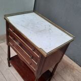 Mahogany chest of drawers in Louis XVI style