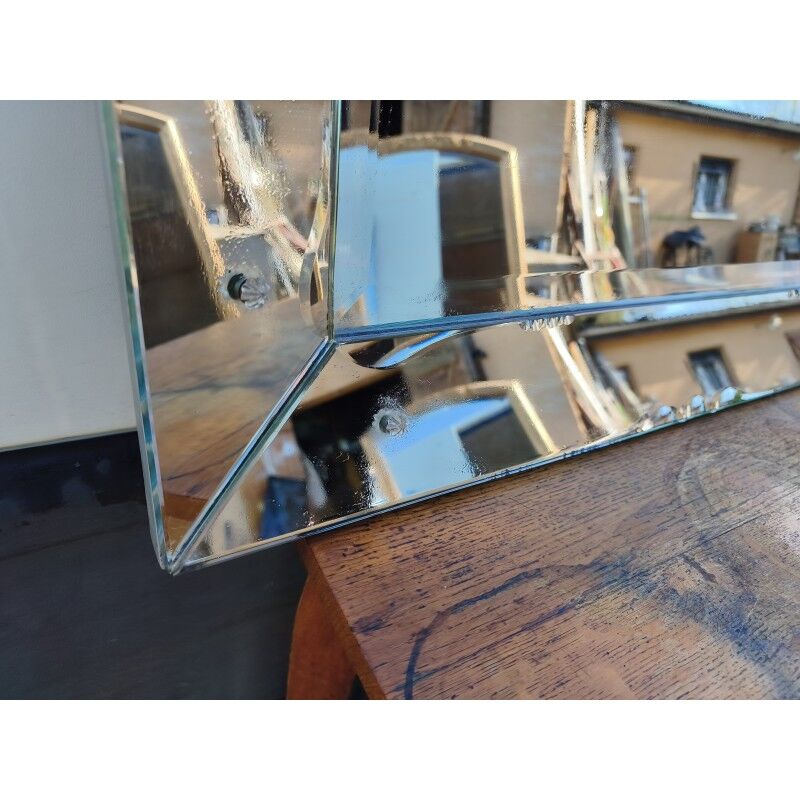 Bevelled mirror from the 1930s