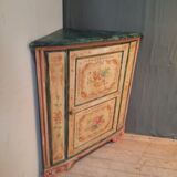 Painted wooden notch