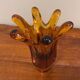 Vase en verre ambré