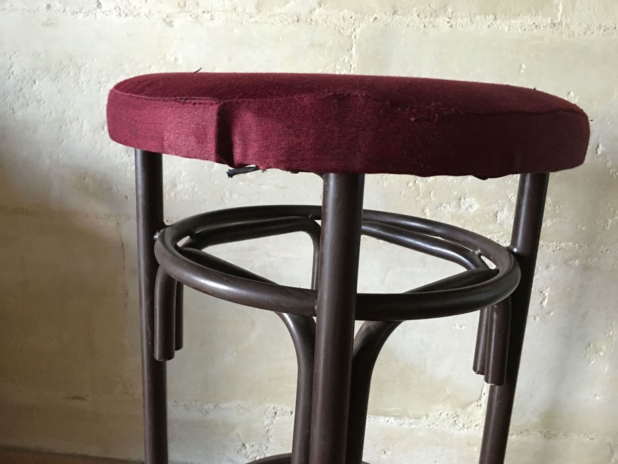 Lot of 3 bar stools, metal and velvet, vintage 60s