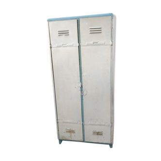 Clothes tolix 2 doors