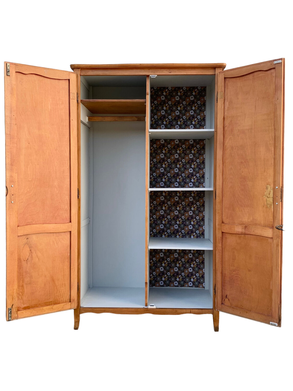 Vintage Parisian cabinet 1970s