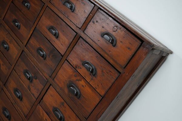 Cabinet d'Apothicaire Antique en Pin, France, Début du 20ème Siècle