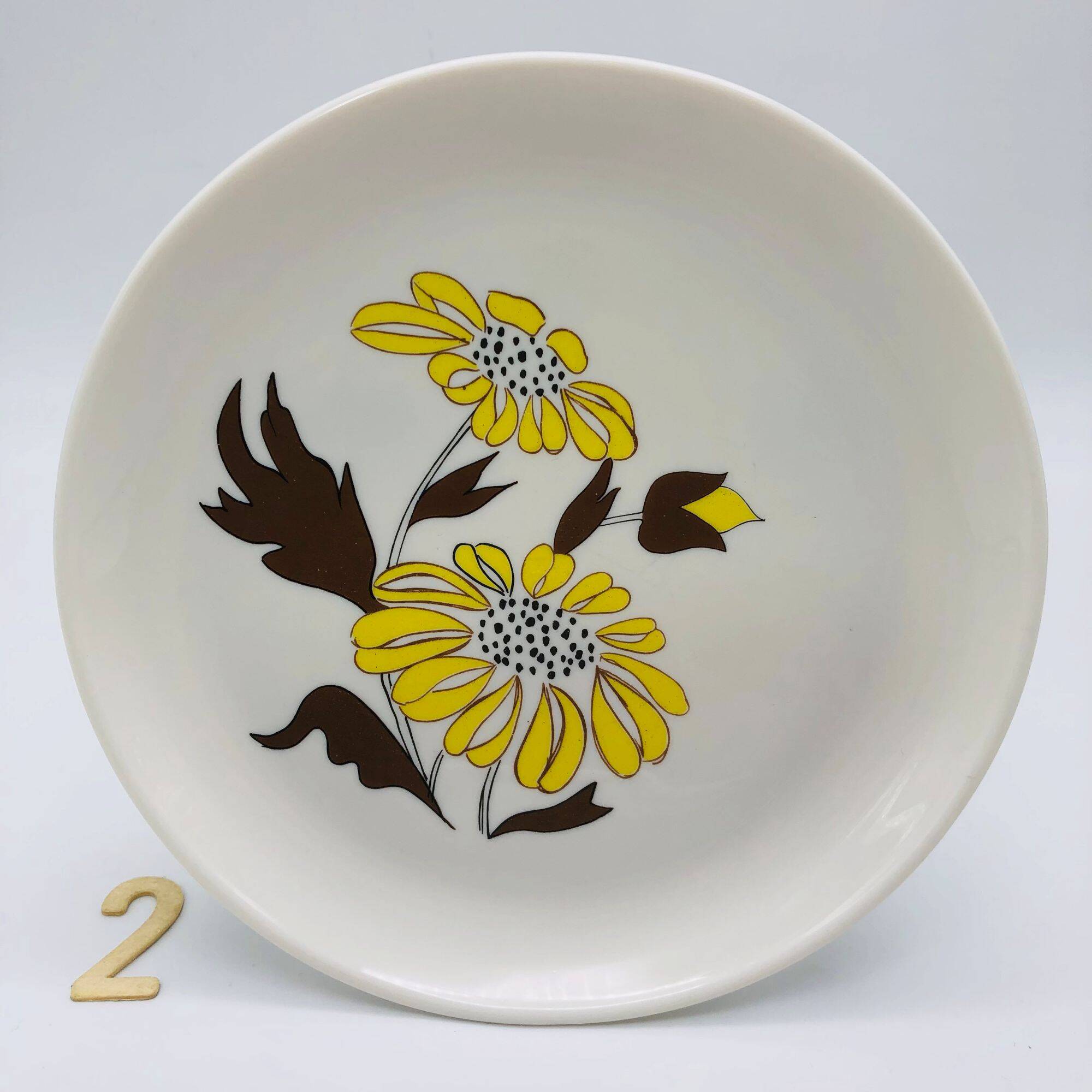 6 Dessert plates, Sovirel, dating from the 70s.