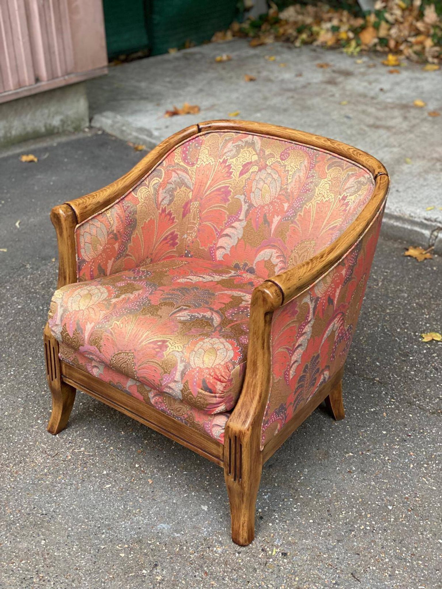 Solid wood and fabric club chair with footrest