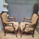 Paire de larges fauteuils style Louis XV