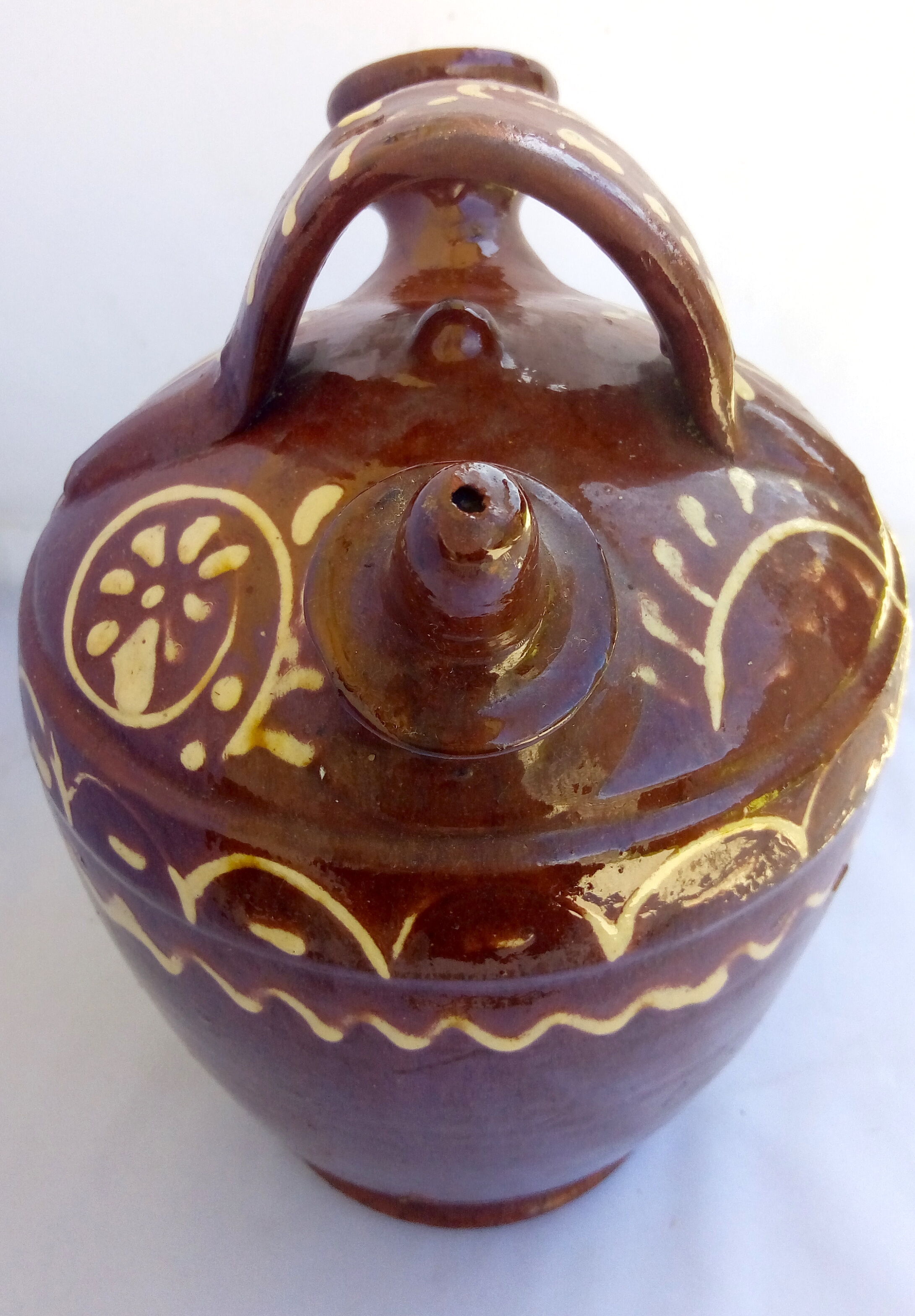 Patterned glazed terracotta gargoulette