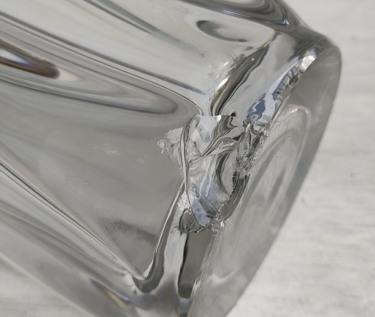 Crystal tulip vase