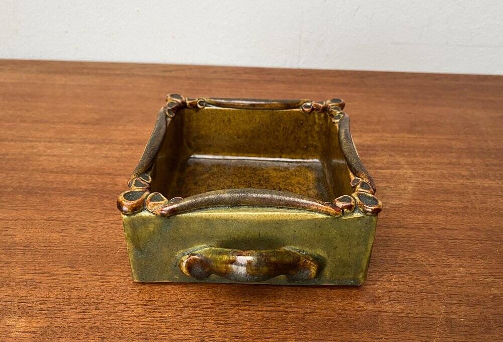 Mid-century German studio pottery bowl by Erika Pierny, 1960s.