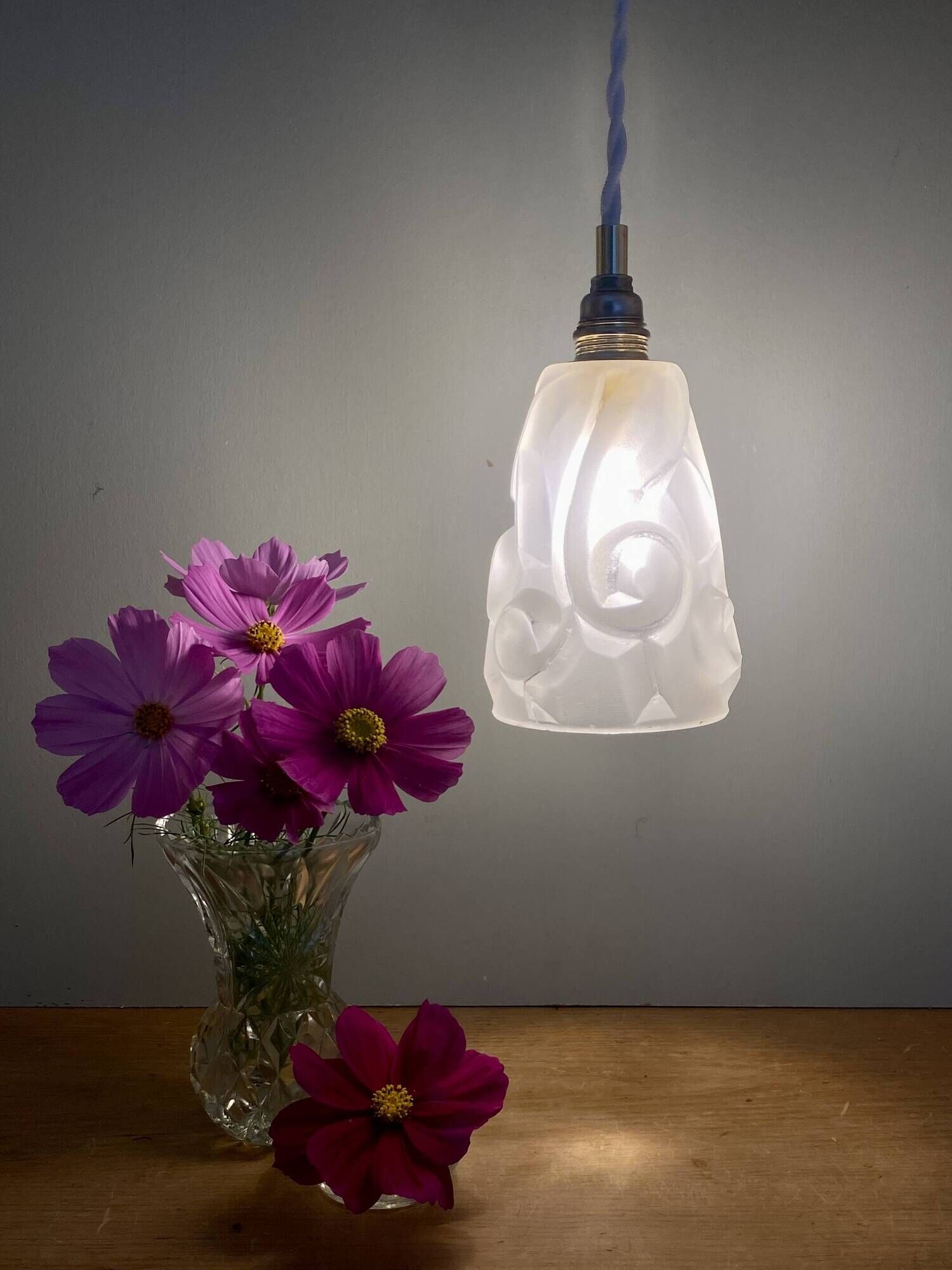 Vintage art deco tulip pendant light in frosted glass signed Degué