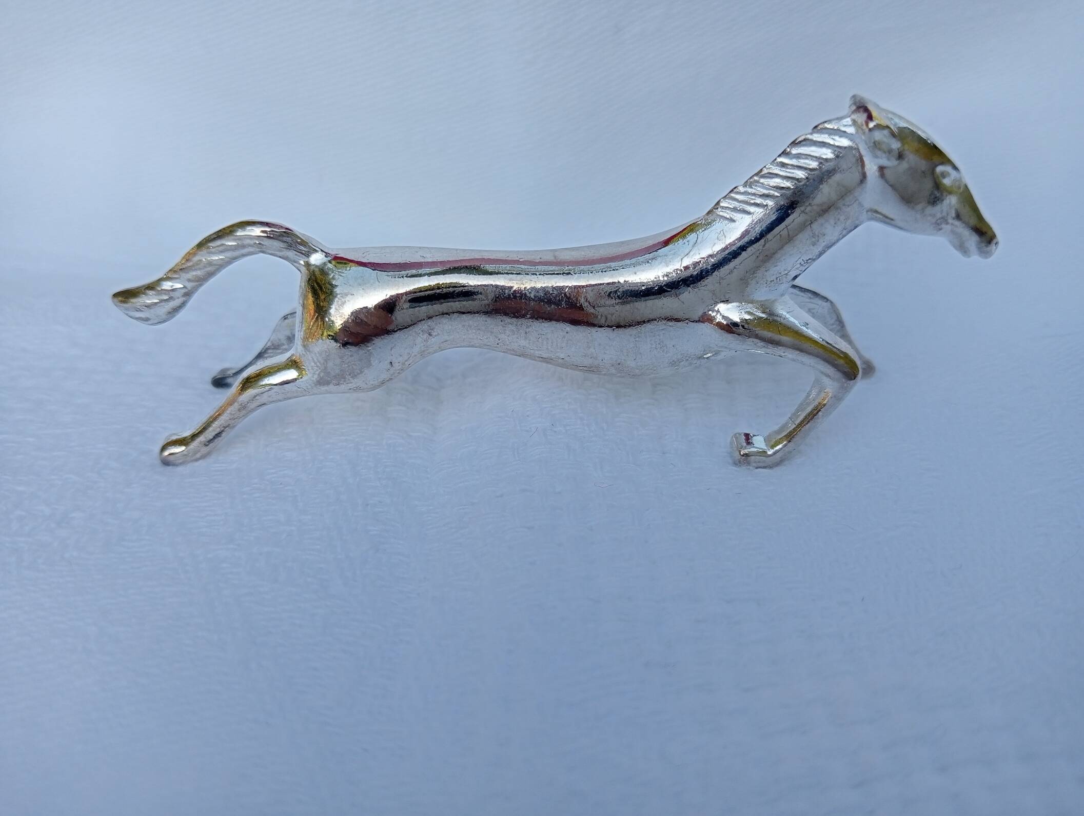 Racehorse knife holder