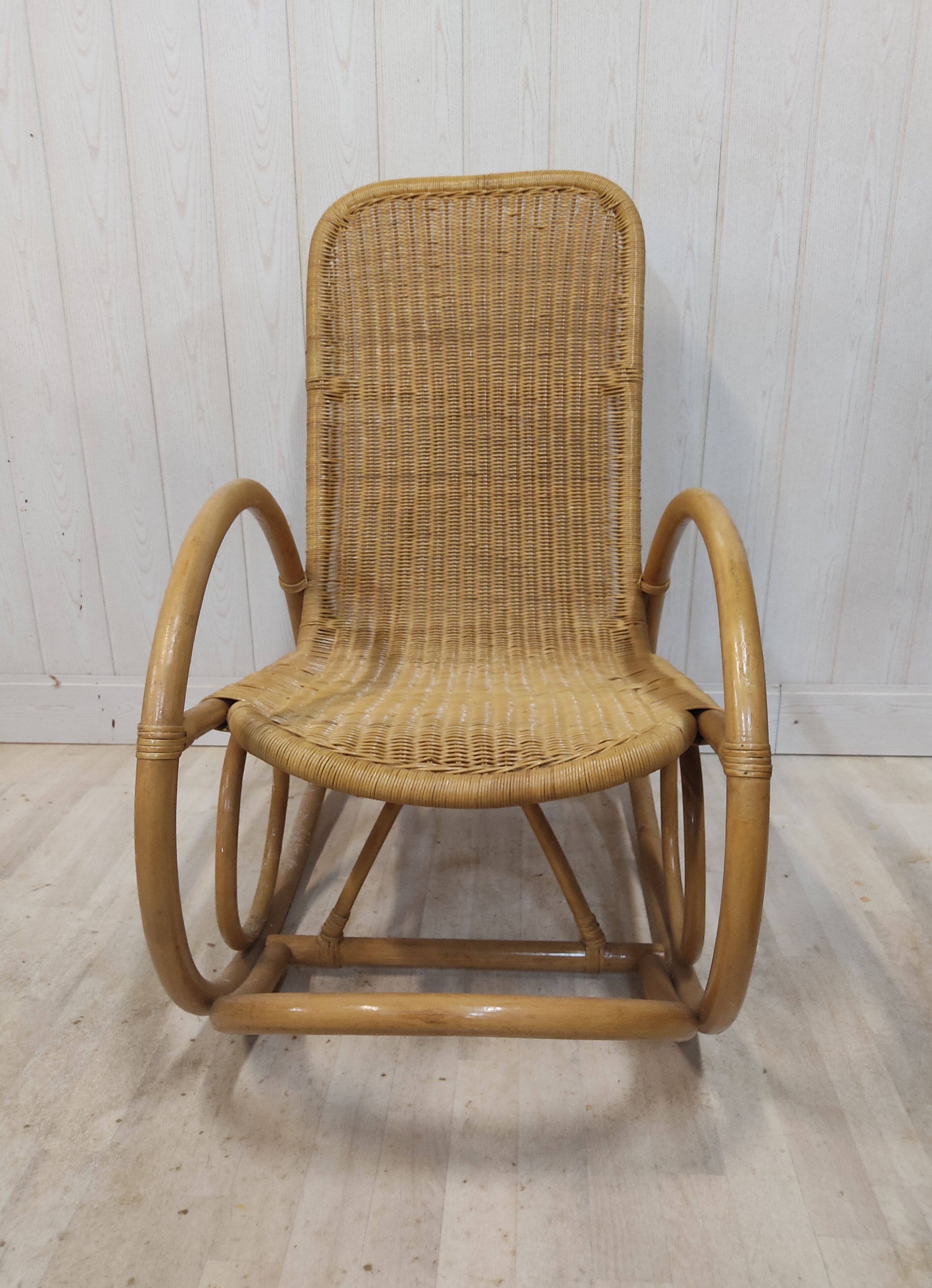 Rocking flesh adult wicker and bamboo