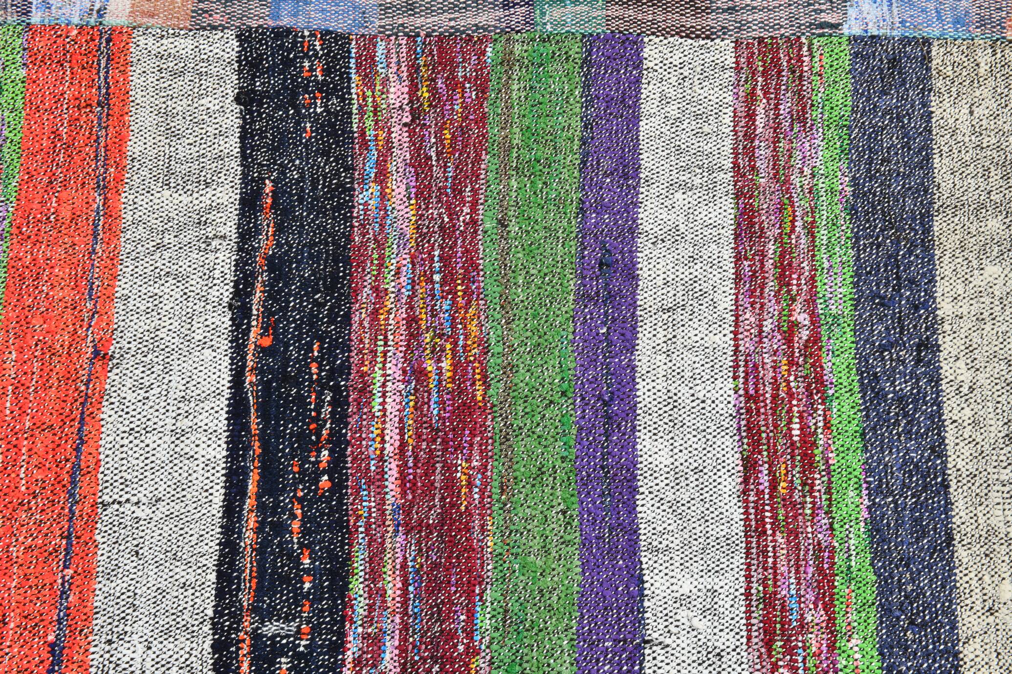 Multicolor modern rug 321x234cm