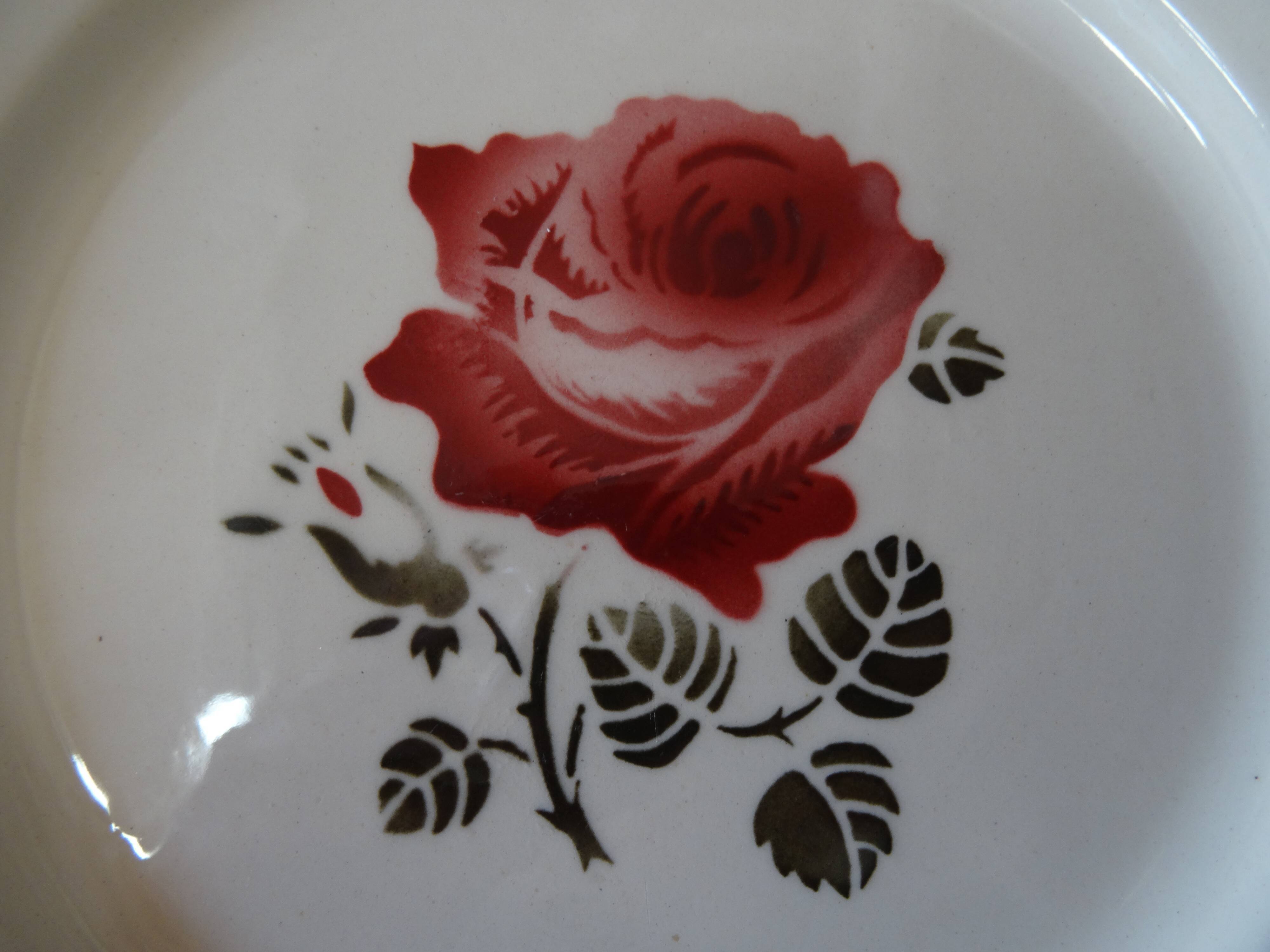 Lot of 14 dessert plates