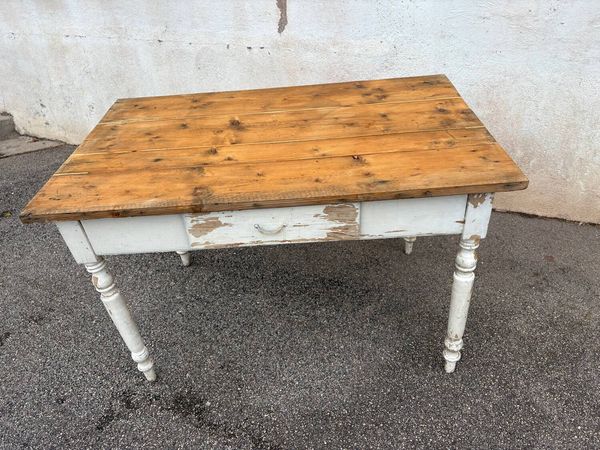 Table de cuisine rustique